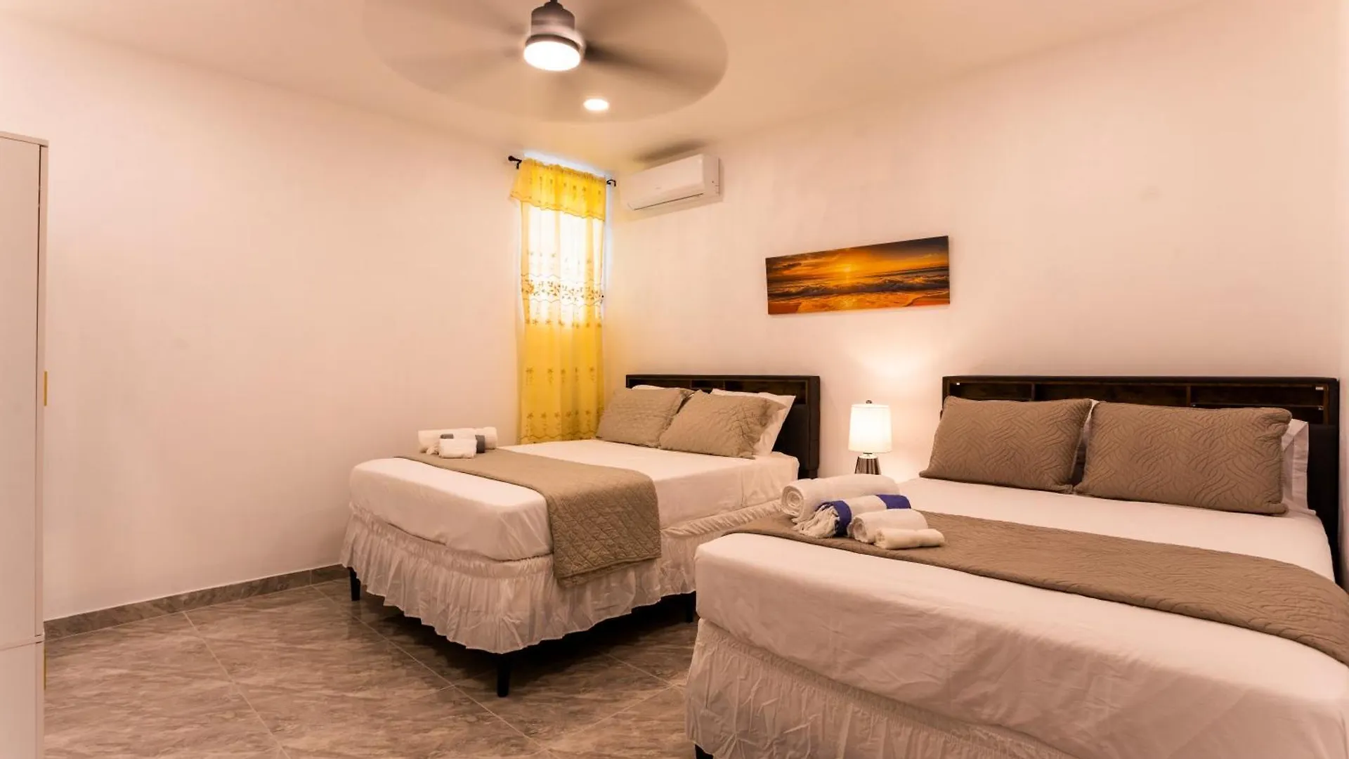 Spacious 2 Bedroom Unit With Concierge ANGUILLA 0*,