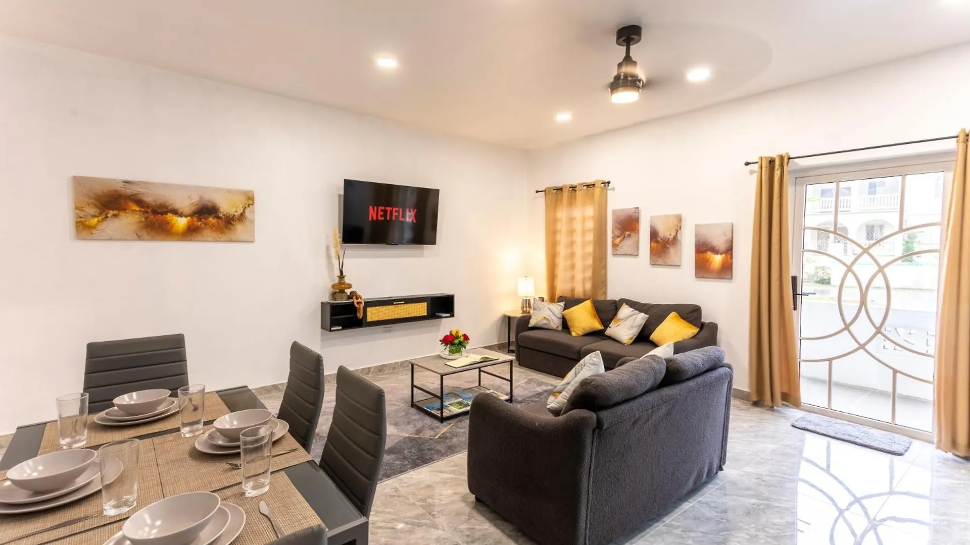 Spacious 2 Bedroom Unit With Concierge ANGUILLA