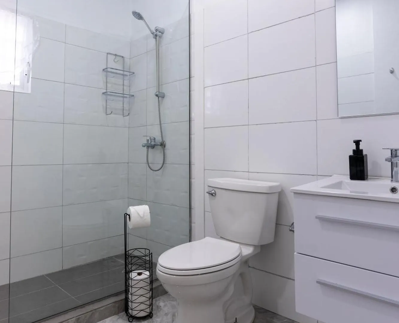 Spacious 2 Bedroom Unit With Concierge ANGUILLA 0*,  Anguilla